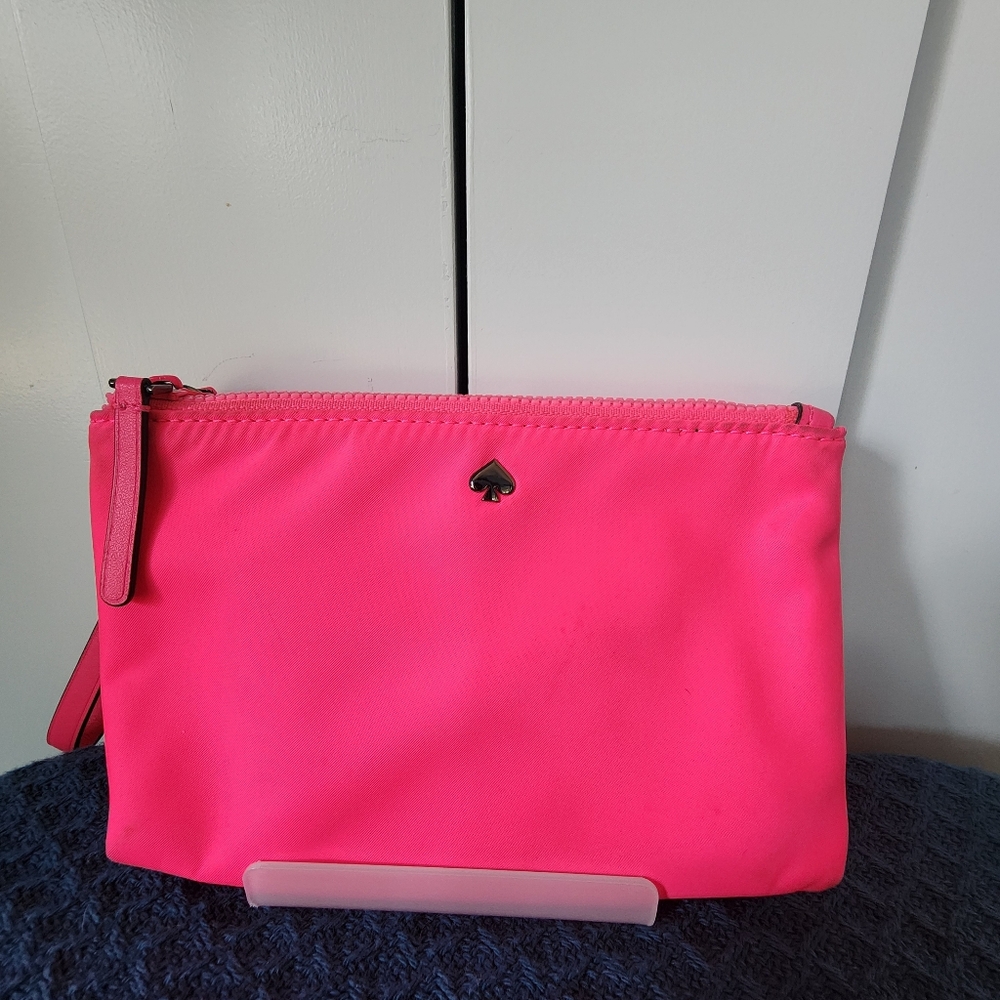 Kate Spade EUC nylon hot pink pouch